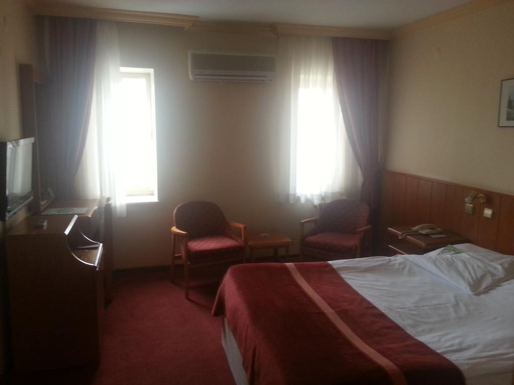 Segmen Hotel Ankara Luaran gambar