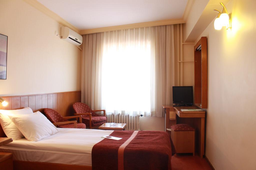 Segmen Hotel Ankara Luaran gambar